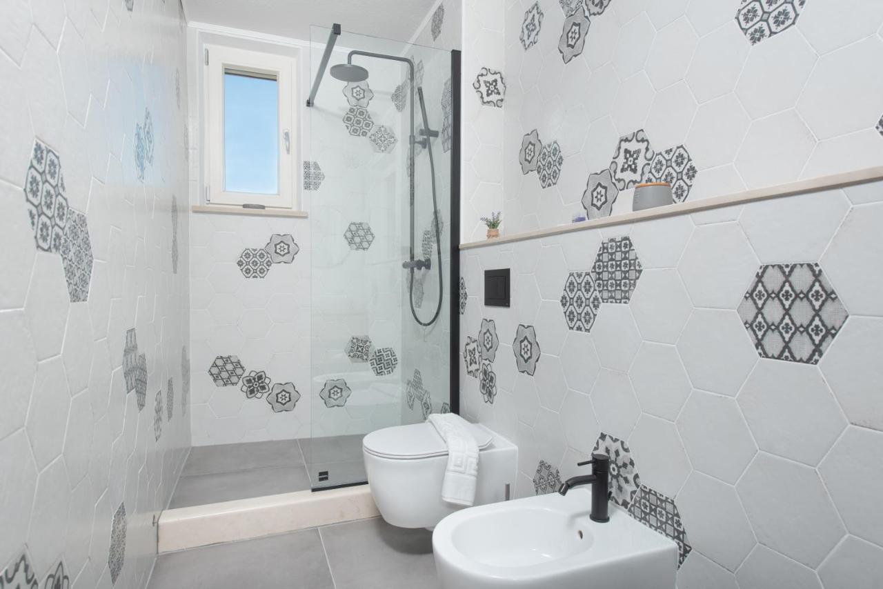 New Luxurious Villa Tinka - Sumartin Bagian luar foto